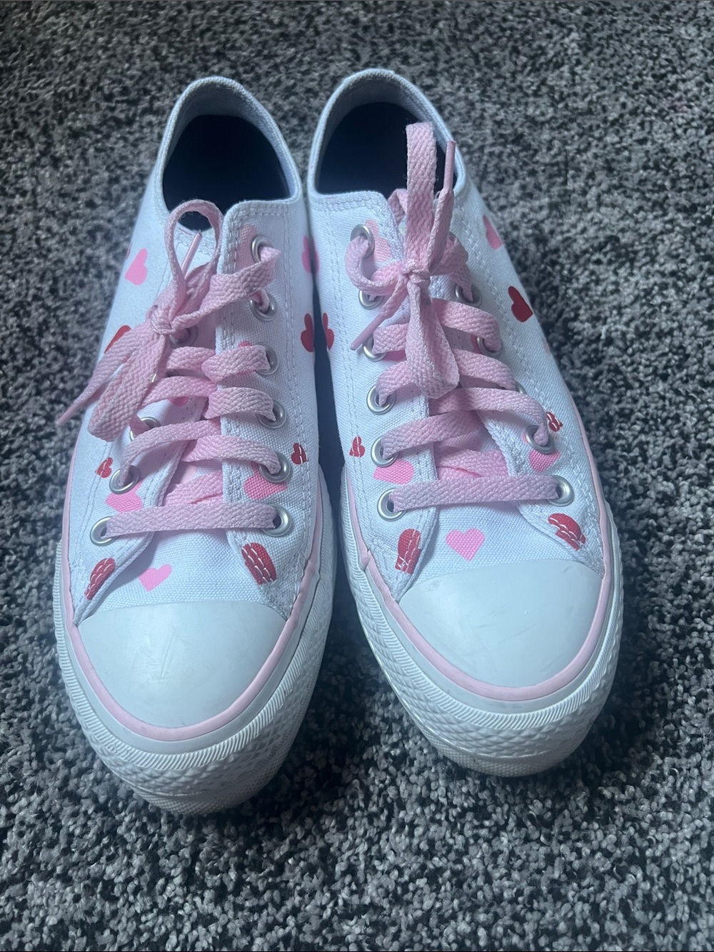 Converse White Low-Top Sneakers with Pink Laces and Red/Pink Heart Accents